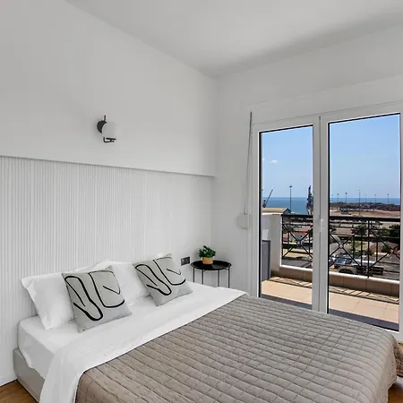 Sanders Arch Apartment
