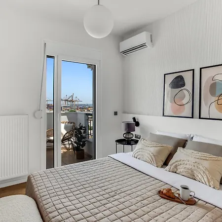 Sanders Arch Apartment