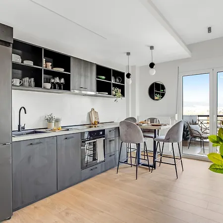 Sanders Arch Apartment
